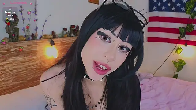 venomeowww__ লাইভ XXX চ্যাট