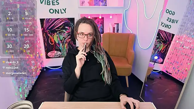 LisaFoxy_y: онлайн-секс-чат