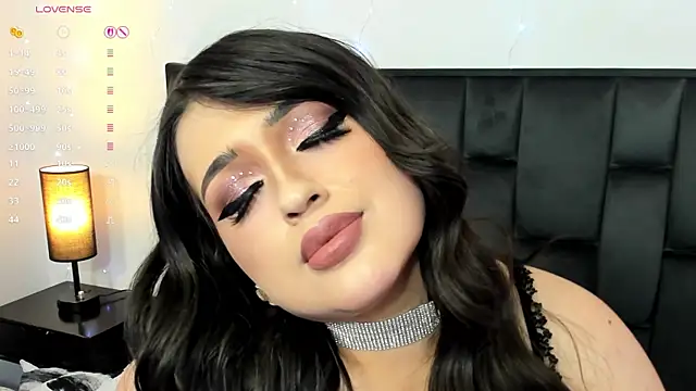 MartinaMadisson Chat XXX live