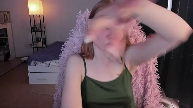 ReddHotPipper élő XXX-chatje