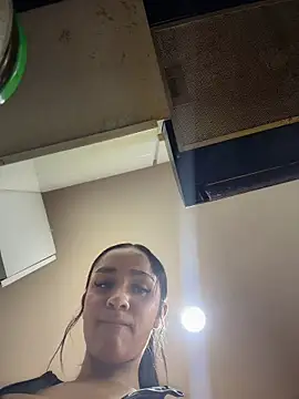 Chat XXX en directo de Isabella-Teen