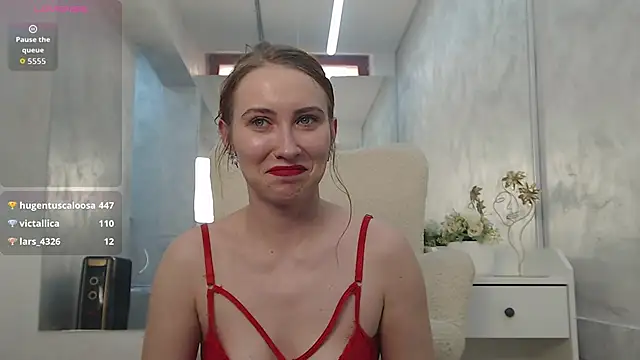 Chat +18 de EmberLuna_ ao vivo