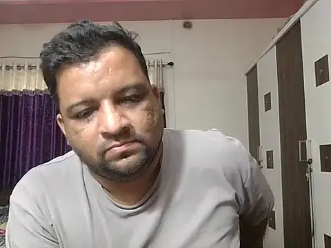 dhruv_love webkamerás műsora