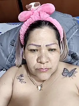 Dalessa_BigtitsのライブXXXチャット