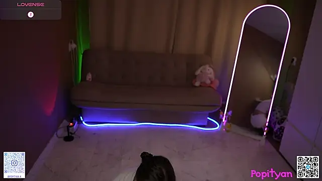 popityan1's Live XXX Chat