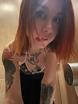 RosieSecret's Live XXX Chat