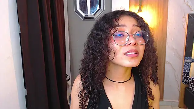 honeymoon_12's Live XXX Chat