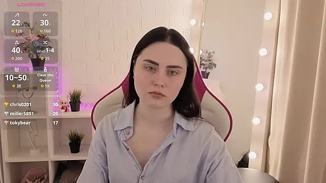 NoraLumi's Live XXX Chat