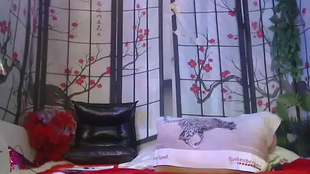 NightOrhideya লাইভ XXX চ্যাট