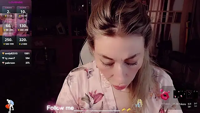 Živý XXX chat AnnieGOld_