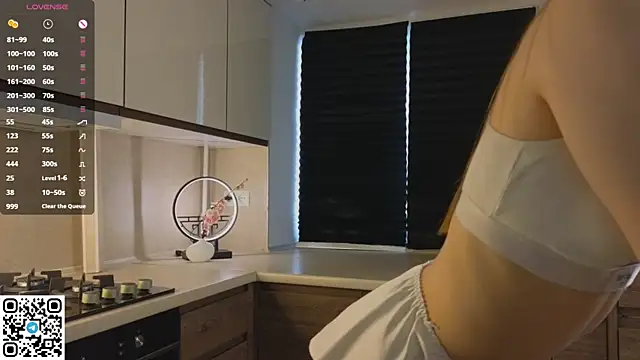 Quinavelle Live XXX-chat