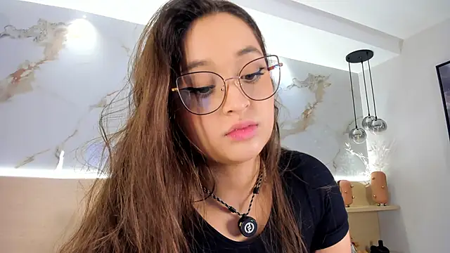 XXX chat uživo modela MiaKay1