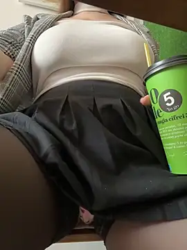 CrazyTori live XXX chat