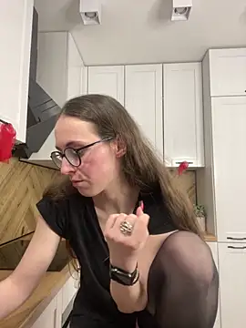 MartiniiSelenna's Live XXX Chat