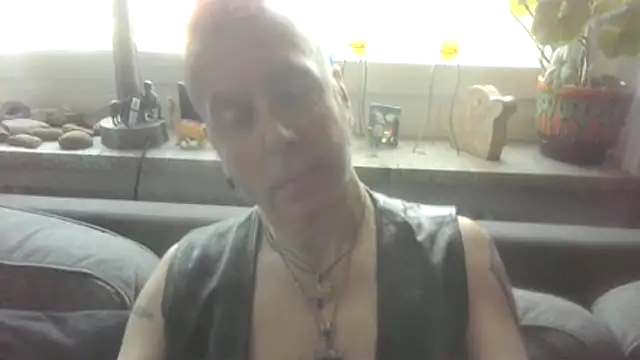 SHARPSkinhead Webcam-Show