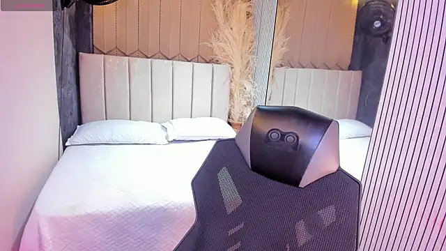 Онлайн чат XXX lalabunny_