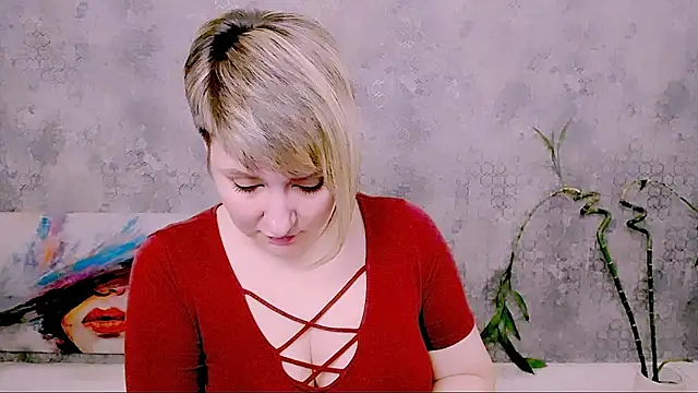 Djullia's Live XXX Chat