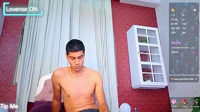 Chat +18 de bastian_and_samantha ao vivo