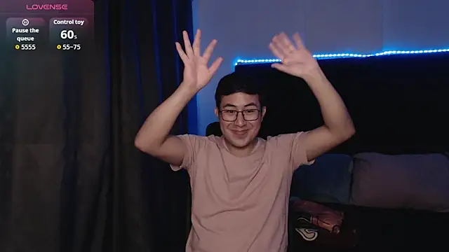 andrewmhilton_ Show Webcam