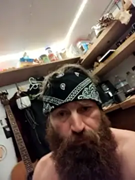 YourFavoriteDaddy-2-4-69 webcam show