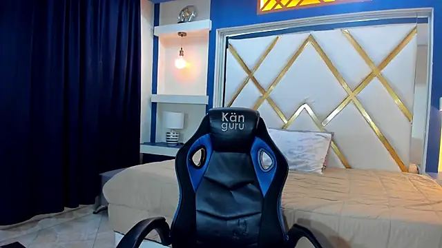 allison_mc's Live XXX Chat