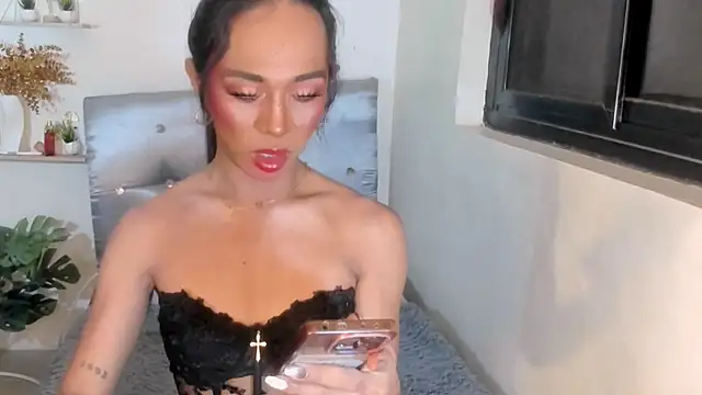 Вебкам-шоу TsBlackHORSECOCKcalix