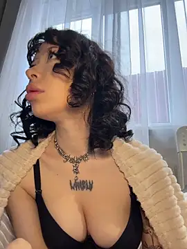 MaryMe__ Adlı Modelin Canlı XXX Sohbeti