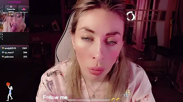 Chat +18 de AnnieGOld_ ao vivo