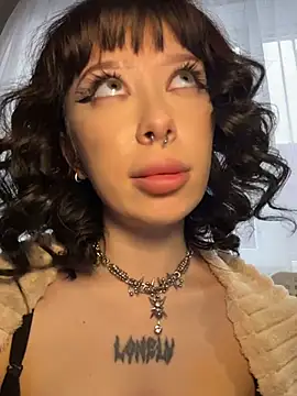 MaryMe__ Adlı Modelin Canlı XXX Sohbeti