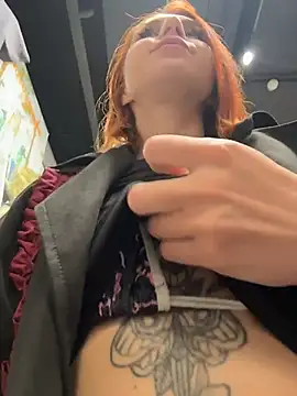 RosieSecret Chat XXX in diretta