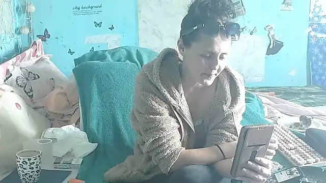 brighteyes77 live XXX chat