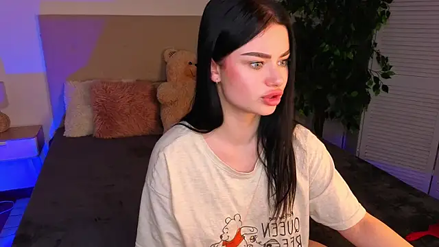 Silena_sky Adlı Modelin Canlı XXX Sohbeti