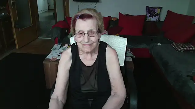 HeisseomaOriginal's Live XXX Chat