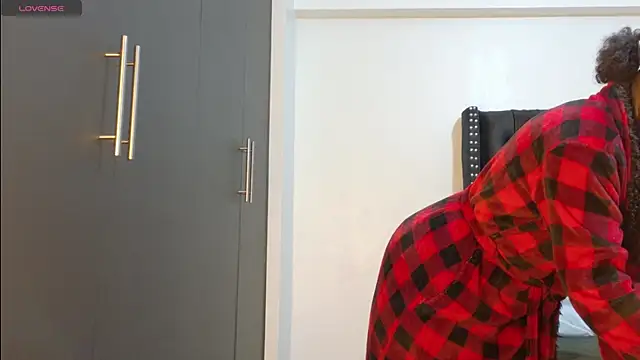 online_bestie: вебкам-шоу