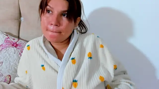 Онлайн чат XXX Annaraquel_