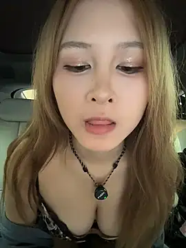 Онлайн чат XXX yuki_june