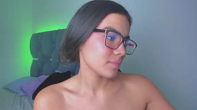 Онлайн чат XXX crazybaby_squirt