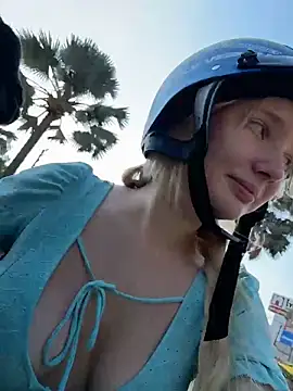 AmmyHot's Live XXX Chat