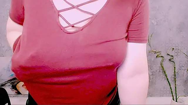 Djullia's Live XXX Chat