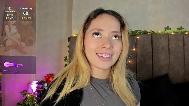 LanaMills_'s Live XXX Chat