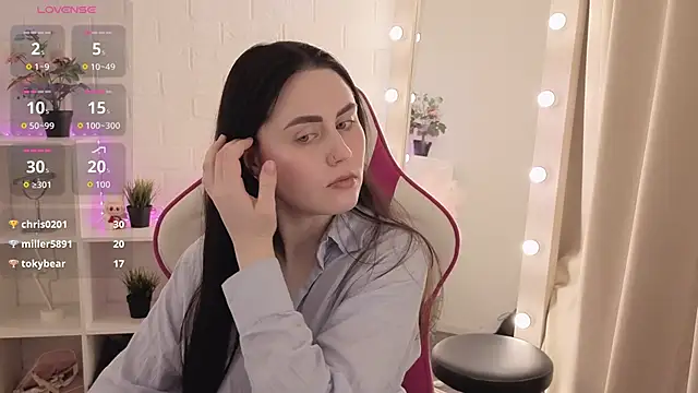 NoraLumi's Live XXX Chat