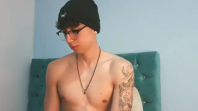 Chat XXX Live _Thomas_hot_