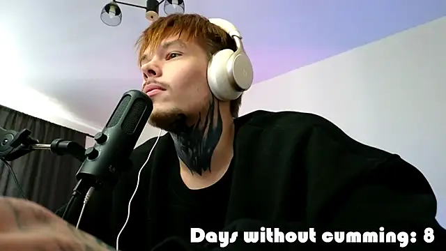 DENIS_HERE Adlı Modelin Canlı XXX Sohbeti