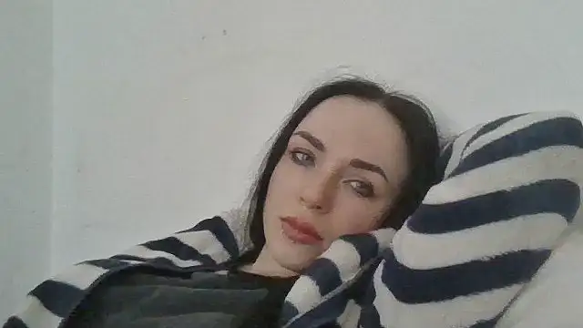 Trinsy_Love's Live XXX Chat