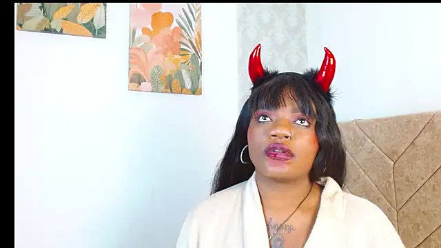 Chatroom XXX en direct de ebony_boobs020