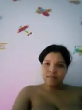 VictoriDior élő XXX-chatje