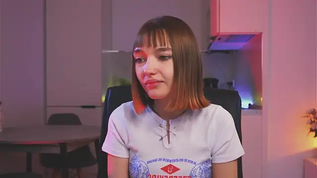 Leyla_crsh 即時 XXX 聊天