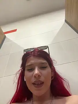 RiriRoseey Chat XXX in diretta