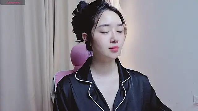 Miu-999 Chat XXX in diretta