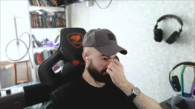 _Mostly_ Live XXX-Chat